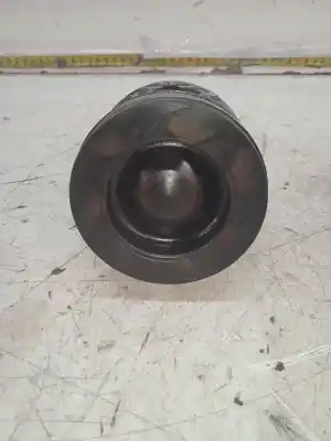 Second-hand car spare part piston for renault clio iv limited oem iam references 7657h  