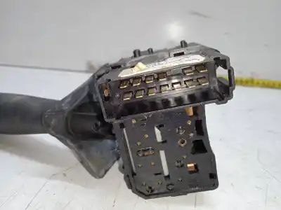 Peça sobressalente para automóvel em segunda mão comutador de limpa vidros por dacia duster ambiance 4x4 referências oem iam 8200792584  