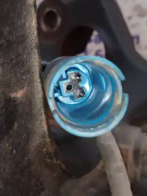 Second-hand car spare part front right knuckle for bmw x3 (e83) xdrive 20d oem iam references   