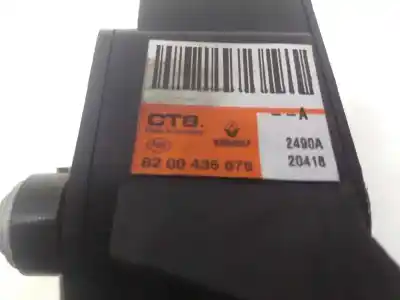 Автозапчастина б/у педаль акселератора для renault kangoo profesional посилання на oem iam 8200436878  