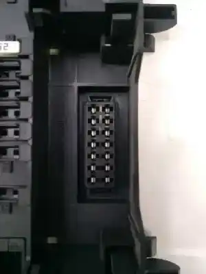 Автозапчасти б/у блок реле/предохранителей за opel astra gtc cosmo ссылки oem iam 13222173  