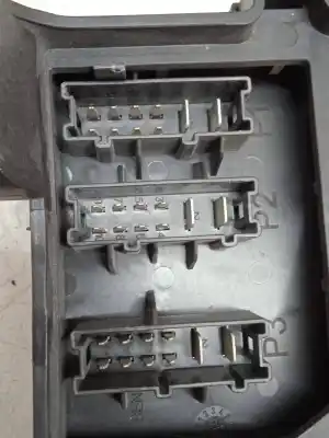 Pièce détachée automobile d'occasion boîtes à fusibles pour mercedes-benz clase ml (bm 164) d 642940 références oem iam a1645403372  