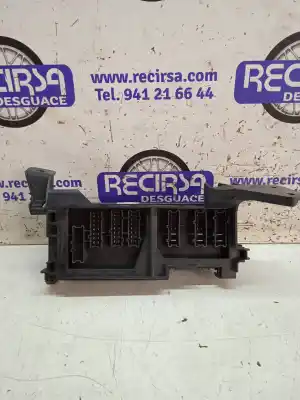 Pièce détachée automobile d'occasion boîtes à fusibles pour mercedes-benz clase ml (bm 164) d 642940 références oem iam a1645403372  
