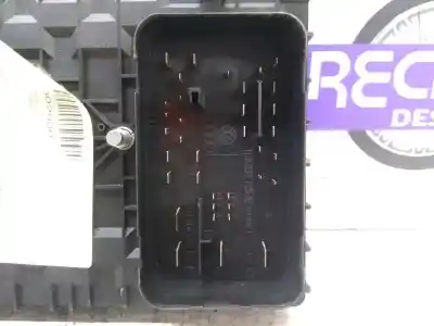 Pezzo di ricambio per auto di seconda mano scatola relè/fusibili per volkswagen touran (1t2) edition riferimenti oem iam 0806302900  