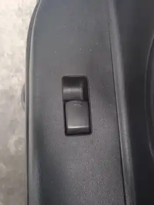 Автозапчастина б/у ПЕРЕДНІЙ ПРАВИЙ ВІКОННИЙ Вимикач для NISSAN MICRA (K13)  Посилання на OEM IAM   