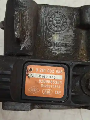 Second-hand car spare part sensor for renault trafic combi (ab 4.01) 9 - plazas (l1h1) acristalado. combi corto oem iam references 0261002958  