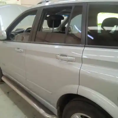 Second-hand car spare part rear left door for ssangyong kyron 200 xdi premium 4wd oem iam references   