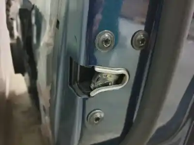 Second-hand car spare part front right door lock for opel astra j lim. sport oem iam references 13503802