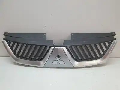 Second-hand car spare part front grille for mitsubishi outlander (cw0) 2.0 di-d intense oem iam references 7450a037