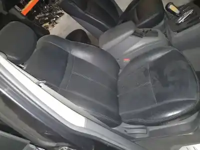 Second-hand car spare part complete seat set for ssangyong rodius xdi oem iam references   