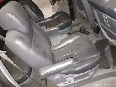 Second-hand car spare part complete seat set for ssangyong rodius xdi oem iam references   