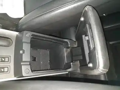 Автозапчасти б/у центральный подлокотник за mazda cx-7 (er) sportive ссылки oem iam eh1464450b02  