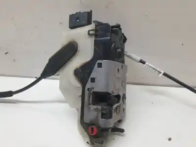 Peça sobressalente para automóvel em segunda mão fechadura da porta traseira esquerda por peugeot 208 active referências oem iam 9812501280