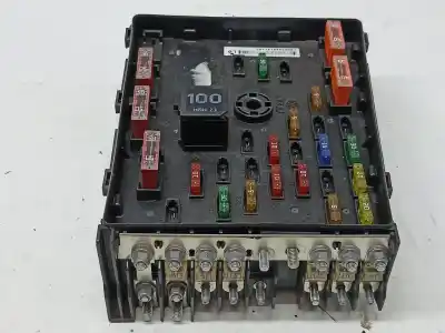 İkinci el araba yedek parçası RÖLE/SIGORTA KUTUSU için VOLKSWAGEN PASSAT BERLINA (3C2)  OEM IAM referansları 3C0937125 120 