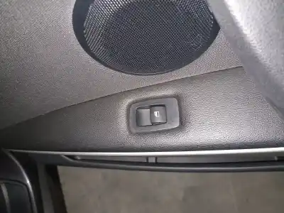 Peça sobressalente para automóvel em segunda mão botão / interruptor elevador vidro dianteiro direito por bmw serie 3 berlina (e90) 320d referências oem iam 