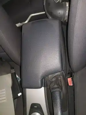 Peça sobressalente para automóvel em segunda mão apoio de braço consola central por bmw serie 3 berlina (e90) 320d referências oem iam 51167137569