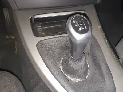 Peça sobressalente para automóvel em segunda mão botão da alavanca de velocidades por bmw serie 3 berlina (e90) 320d referências oem iam 