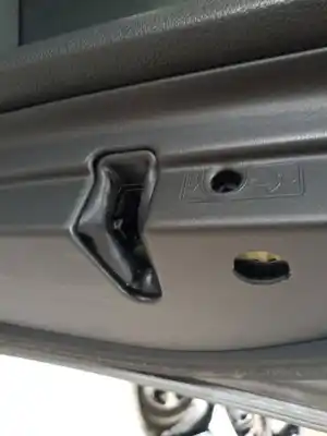 Peça sobressalente para automóvel em segunda mão fechadura da porta traseira direita por audi a4 avant (8e) 2.7 v6 24v tdi referências oem iam 