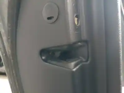 Peça sobressalente para automóvel em segunda mão fechadura da porta traseira esquerda por audi a4 avant (8e) 2.7 v6 24v tdi referências oem iam 