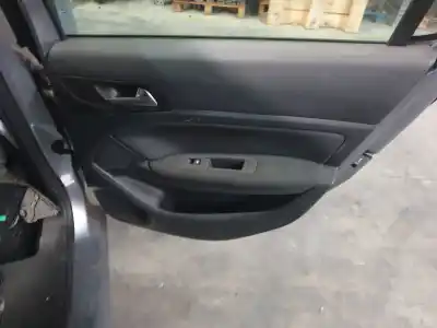 Peça sobressalente para automóvel em segunda mão forra / revestimento da porta traseira direita por peugeot 308 sw active referências oem iam 98013170zd
