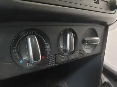 Recambio de automóvil de segunda mano de MANDO CLIMATIZADOR para VOLKSWAGEN POLO (6R1)  referencias OEM IAM   