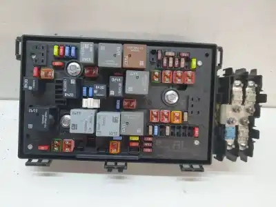 Second-hand car spare part fuse box unit for opel astra j lim. sport oem iam references c11000139
