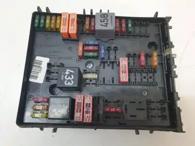 Second-hand car spare part fuse box unit for audi a3 (8p) 1.9 tdi ambiente oem iam references 1k0937124h  
