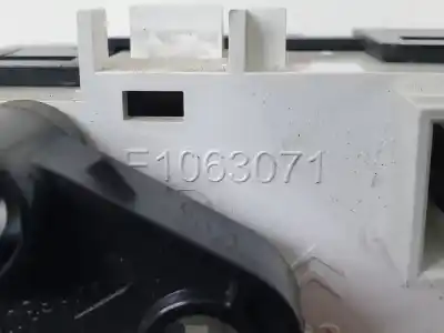 Peça sobressalente para automóvel em segunda mão comando de sofagem (chauffage / ar condicionado)  por peugeot 208 active referências oem iam 96722483zd  