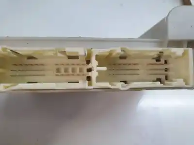 Second-hand car spare part fuse box unit for lexus rx 450h oem iam references 8273048j20  