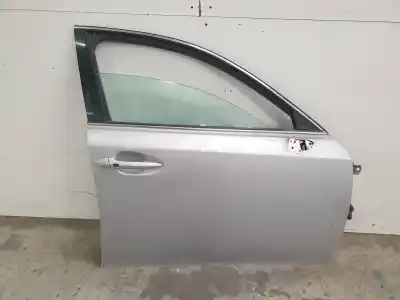 Автозапчастина б/у передні праві двері для lexus is200 (ds2/is2) 220d посилання на oem iam 6700153040