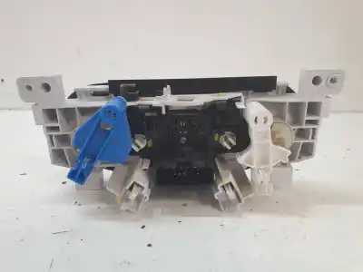 Peça sobressalente para automóvel em segunda mão comando de sofagem (chauffage / ar condicionado)  por dacia duster laureate 4x2 referências oem iam 275101924r  
