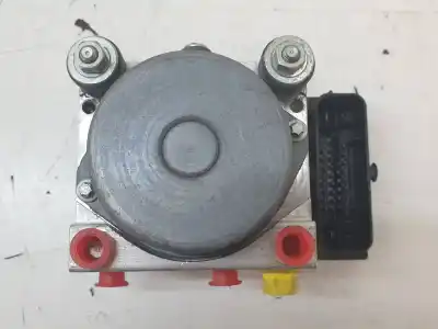 Peça sobressalente para automóvel em segunda mão abs por dacia duster laureate 4x2 referências oem iam 265800903  