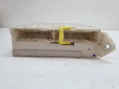 Second-hand car spare part fuse box unit for lexus gs (gs/us/ws19) 3.5 450 h [3.5 ltr. - 218 kw v6 (hibrido)] oem iam references 8273030631  