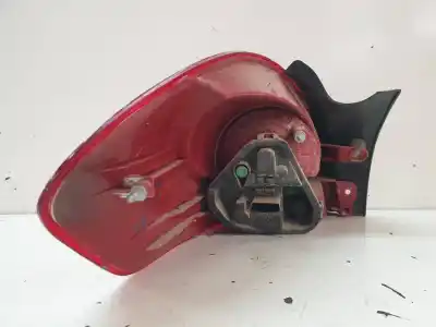 Second-hand car spare part right tailgate light for renault clio iii authentique oem iam references 8200586844  