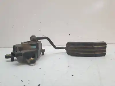 Second-hand car spare part accelerator pedal for renault clio iii authentique oem iam references 8200297342  