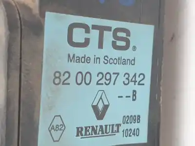 Second-hand car spare part accelerator pedal for renault clio iii authentique oem iam references 8200297342  