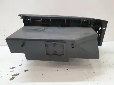 Second-hand car spare part glove compartment for renault clio iii authentique oem iam references 8200407712  