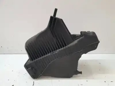 Second-hand car spare part air filter for renault clio iii authentique oem iam references 8200437235  