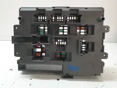 Peça sobressalente para automóvel em segunda mão caixa de fusíveis e relés por bmw serie 1 berlina (e81/e87) 118d referências oem iam 9119446