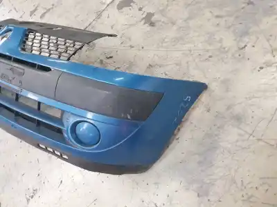 Pezzo di ricambio per auto di seconda mano paraurti anteriore per renault clio ii fase i (b/cbo) 1.2 16v alize 75 cv / 55 kw riferimenti oem iam 7701473708  