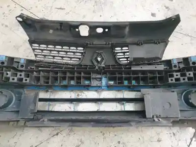 Pezzo di ricambio per auto di seconda mano paraurti anteriore per renault clio ii fase i (b/cbo) 1.2 16v alize 75 cv / 55 kw riferimenti oem iam 7701473708  