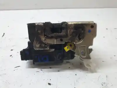 Second-hand car spare part left front door lock for dacia dokker essential oem iam references 805030711r  