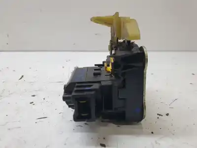 Second-hand car spare part left front door lock for dacia dokker essential oem iam references 805030711r  
