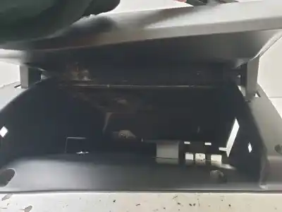 Pièce détachée automobile d'occasion boite à gants pour peugeot 308 active références oem iam 9677995177  