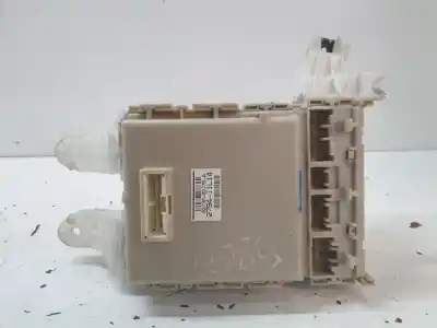 Second-hand car spare part fuse box unit for toyota auris active oem iam references 8273002j70a  