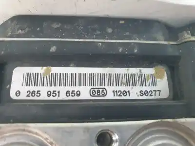 Peça sobressalente para automóvel em segunda mão abs por toyota auris active referências oem iam 0265251199  