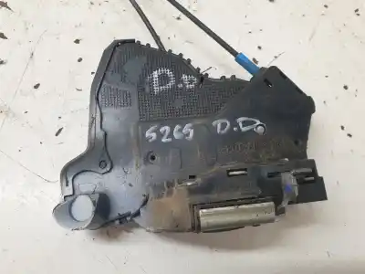 Peça sobressalente para automóvel em segunda mão fechadura da porta dianteira direita por toyota auris active referências oem iam 6903002220
