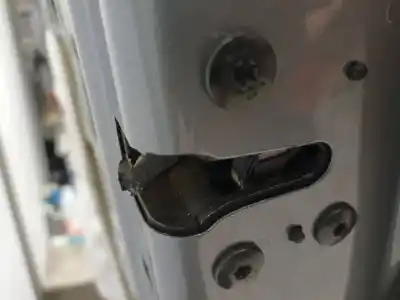 Peça sobressalente para automóvel em segunda mão fechadura da porta traseira direita por peugeot 308 active referências oem iam 9810309880