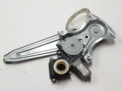 Peça sobressalente para automóvel em segunda mão elevador de vidros traseiro direito por toyota auris (_e18_) 1.8 hybrid (zwe186_) referências oem iam 6983002430 / 85720-02440-bar