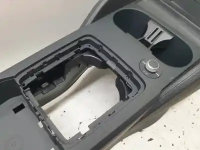 Автозапчастина б/у центральний подлокник для audi q2 (gag) 30 tdi básico посилання на oem iam 81b863241b  